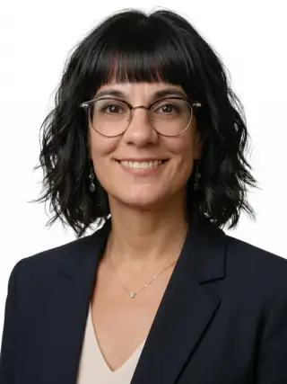 Yulia Monti — desarrolladora web para médicos en LATAM y España, fundadora de Cirujana Digital